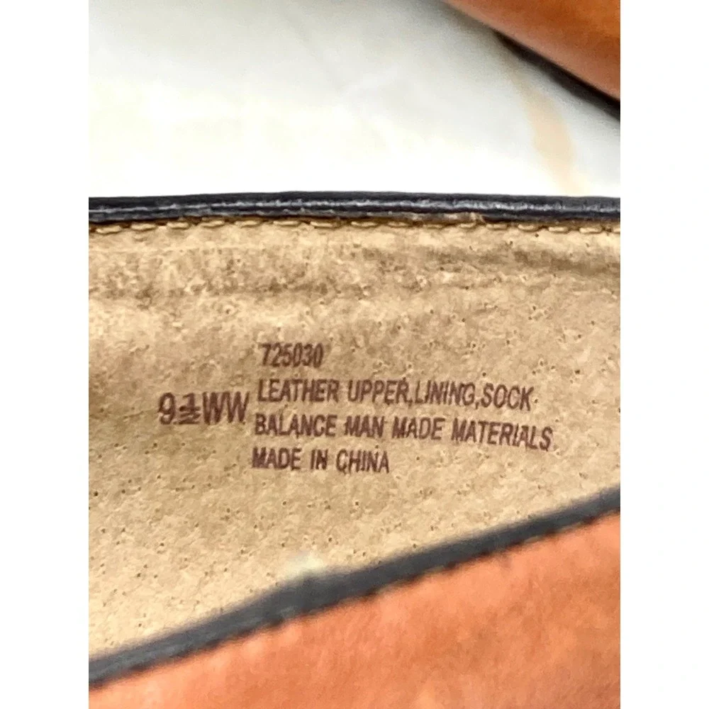 Softspots Leather Mary Jane Kitten Heel Pumps Womens 9.5WW Brown Office Academia